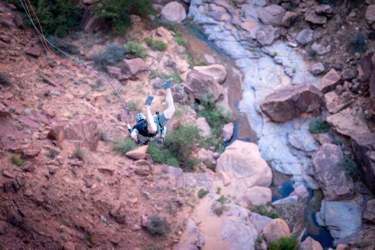 Moab-Rope-swing-pendulum shot