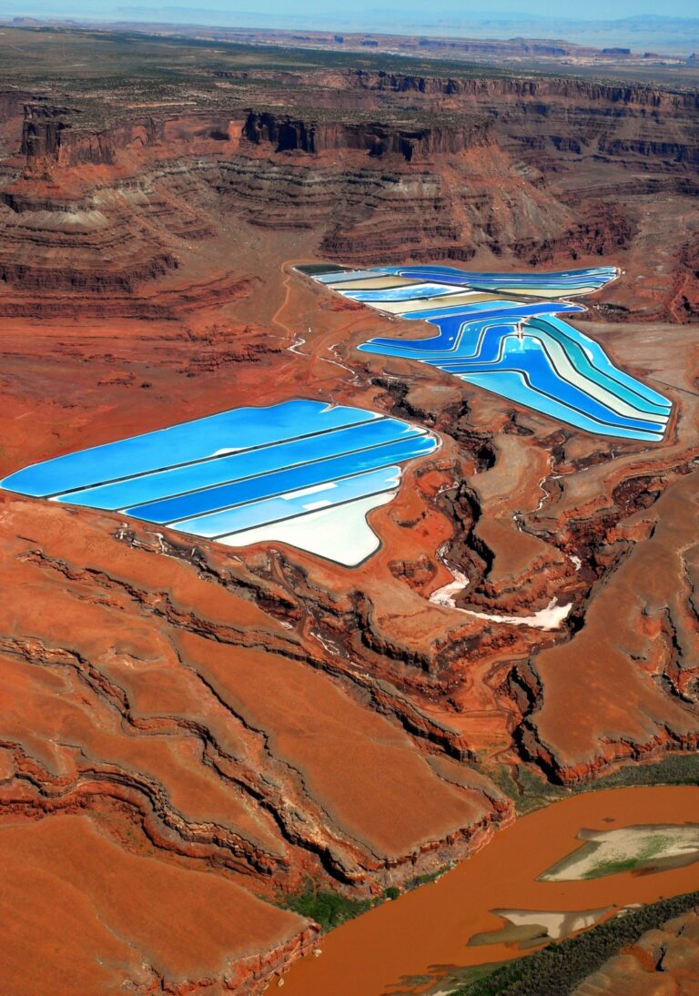 moab-helicopter-backcountry-arches-tour