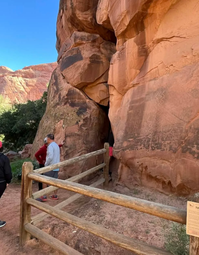 guests viewing ancient petroglyphs during Moab scenic 4x4 tour